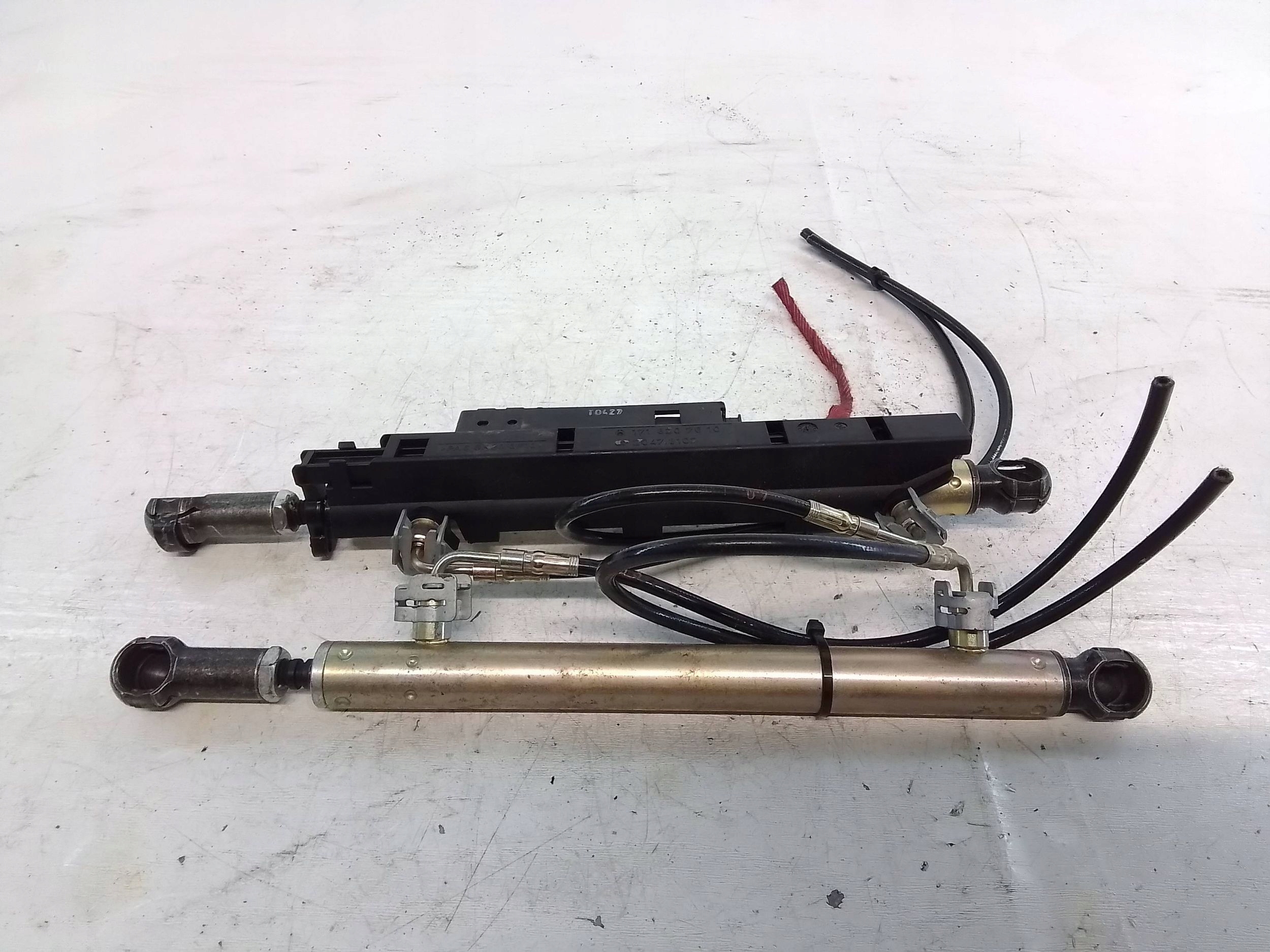 Mercedes-Benz SLK R171 Dachhydraulik 1718207610 image 2