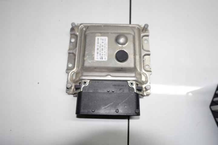 Mercedes w212 ADBLUE-ohjain moduuli 0009002308 w218