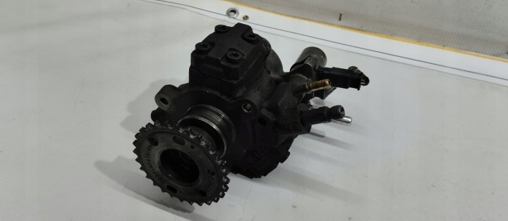 Polttoainepumppu Ford Transit Ranger MK3 3.2TDCI FB3Q-9B395-AB