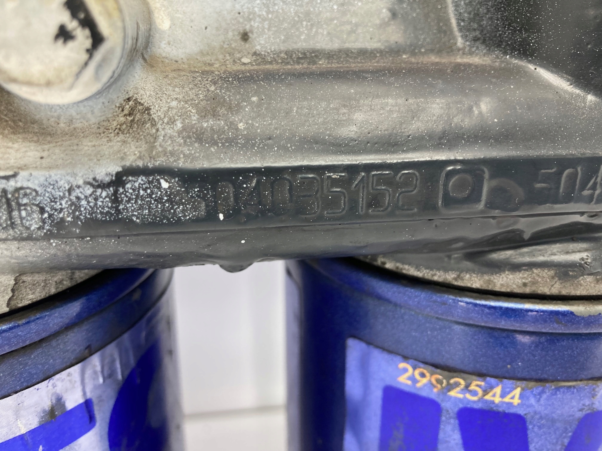 IVECO STRALIS CURSOR 10 Oil Filter Base 50432916 504066211 504035152 image 5