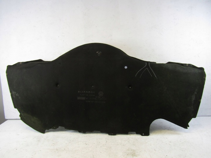 VW Passat B8 alustan suoja takana 3G0852253B