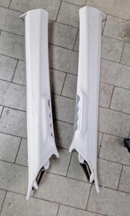 MEGANE V E-TECH 769116773R 769124378R pilarin verhoilu