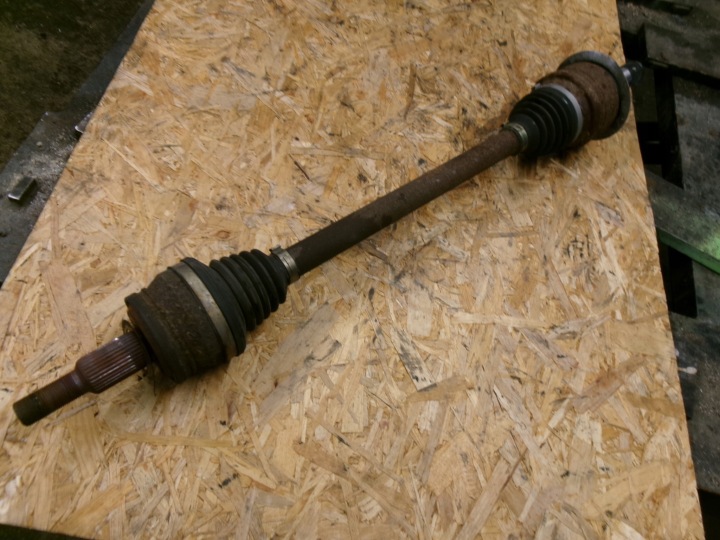 Dodge Challenger 08-14 Rear Axle Shaft CHALL117