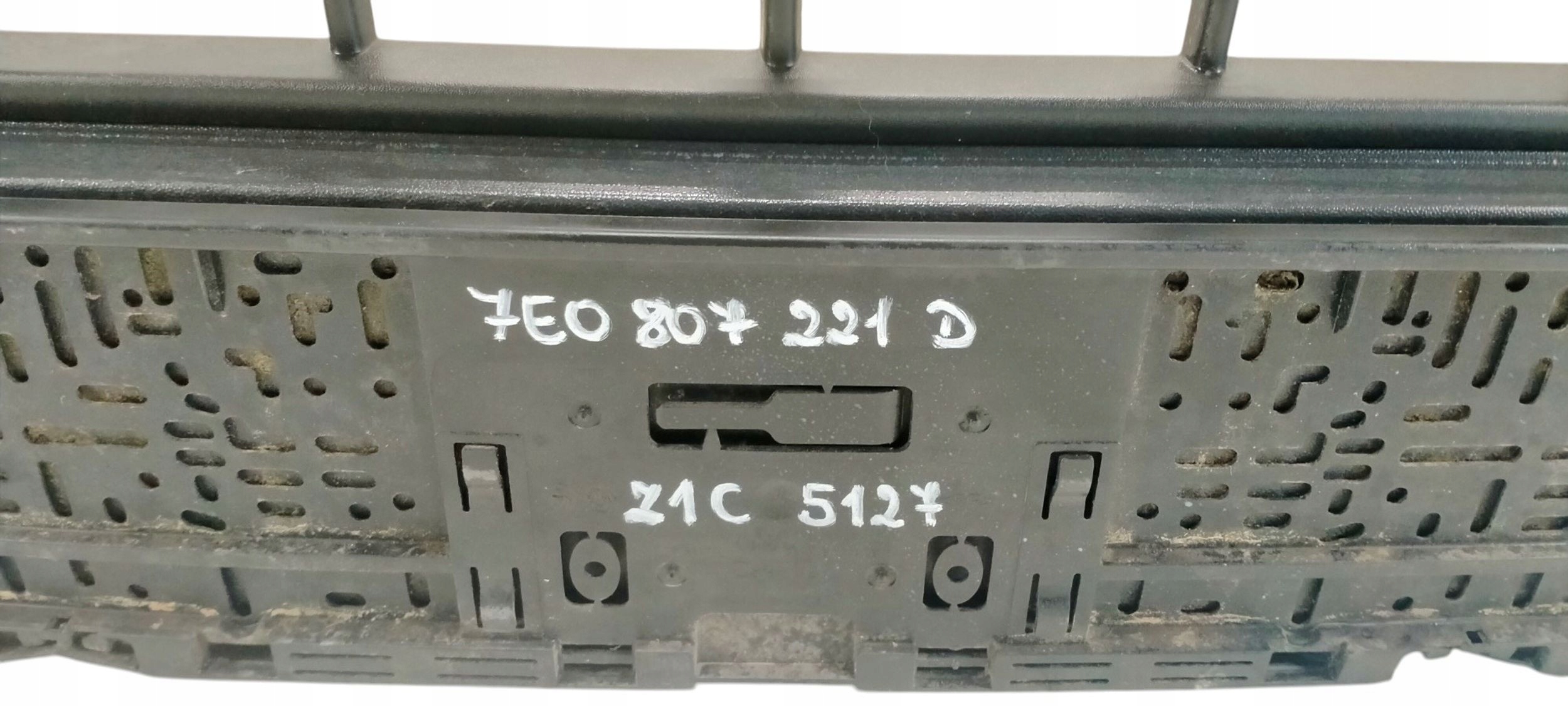 Front Bumper VW Transporter T6 2017- OEM 7E0807221D image 6