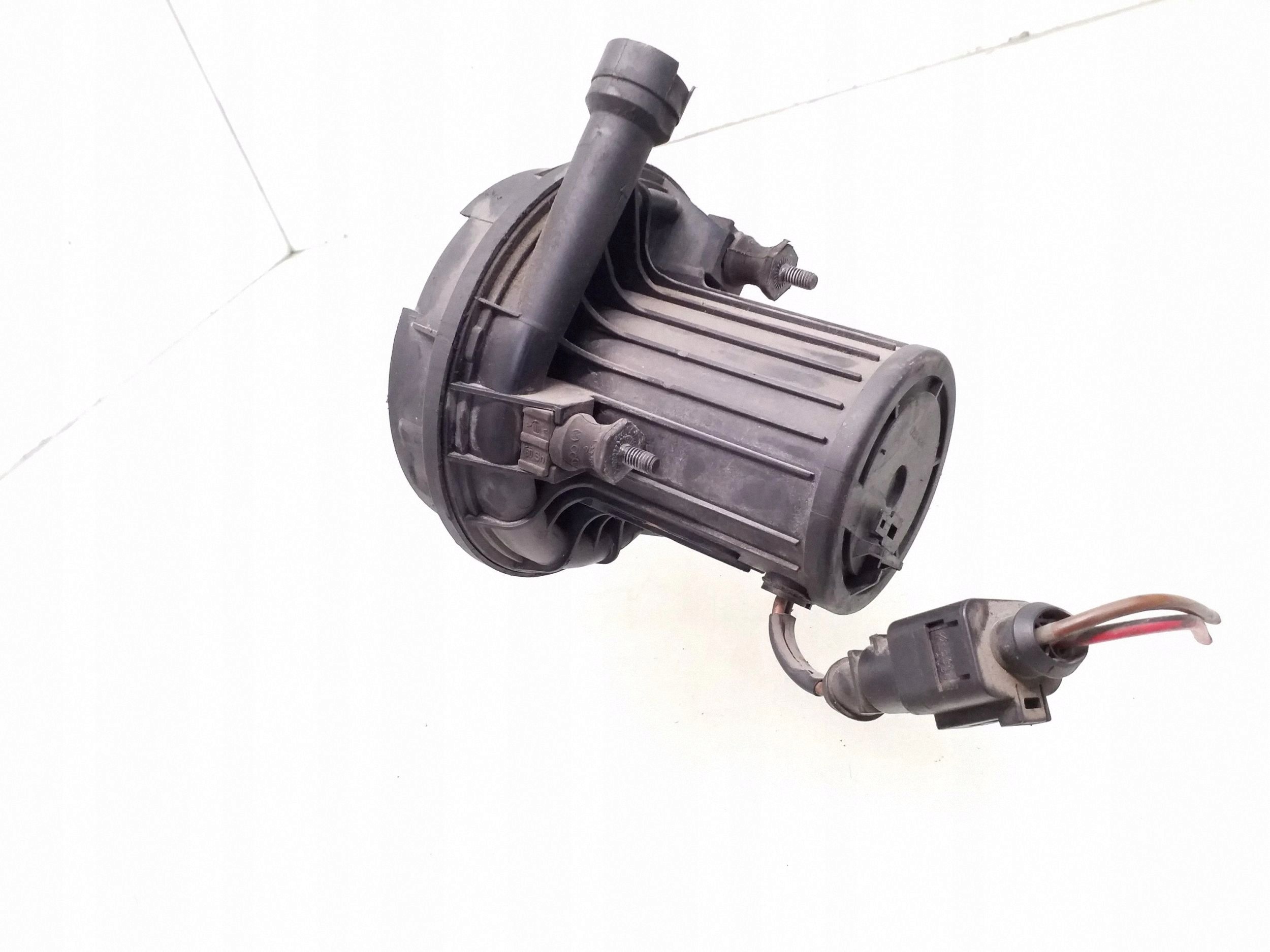 Pompe à air secondaire VW 06A131333C image 3