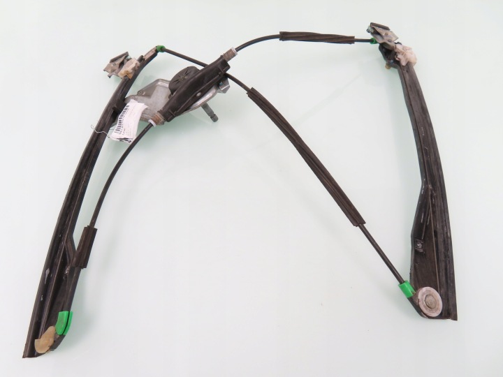 Raamheffer links voor VW Polo III 6N1 6N4837401