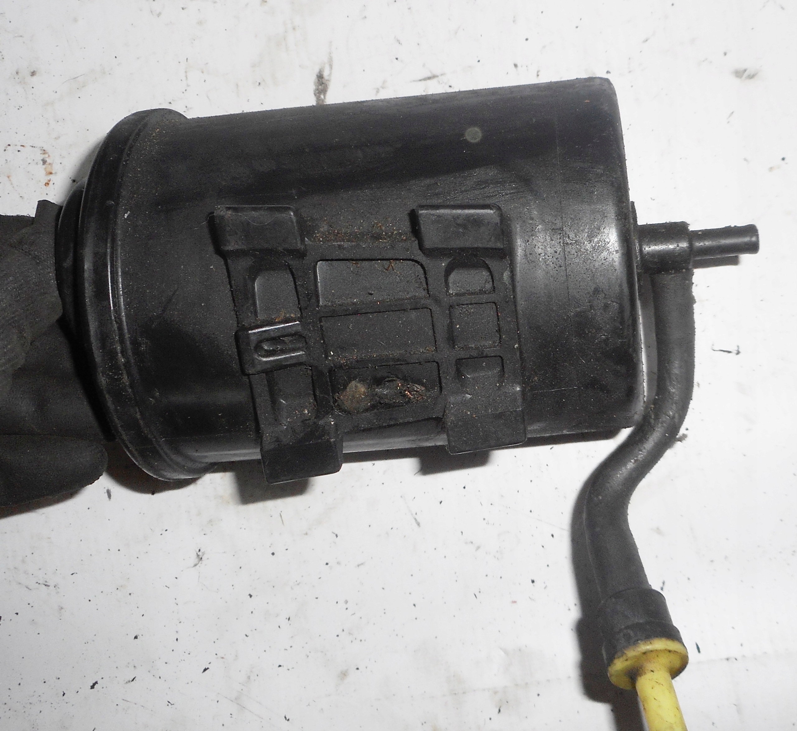Toyota Rav4 I 98-00 carbon filter 77704-42020 image 3