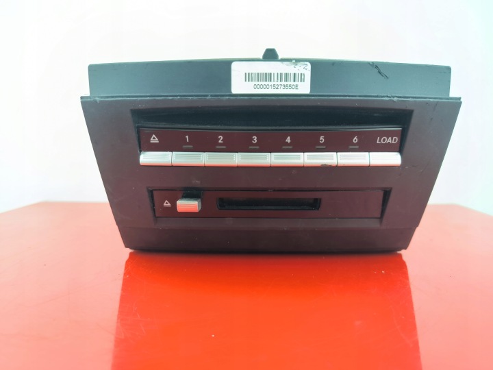 Mercedes-Benz W221 HeadUnit CD-soitin A2218708085
