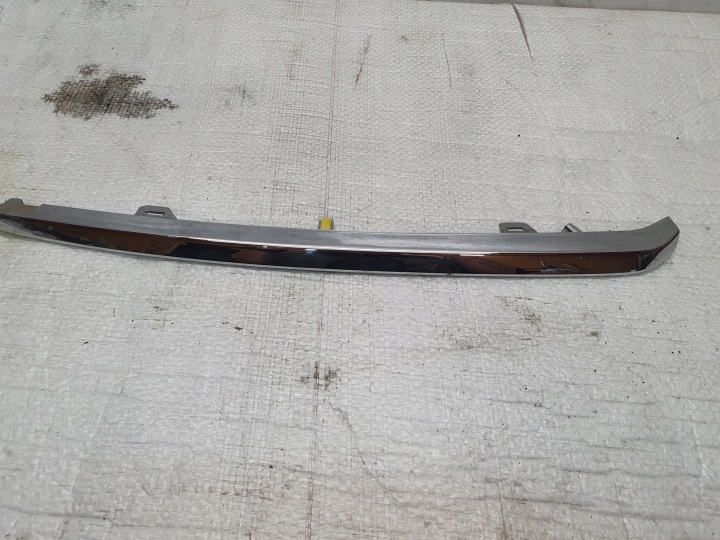 Mazda 6 2018- Moldura Para-choque Direita GBVG50121