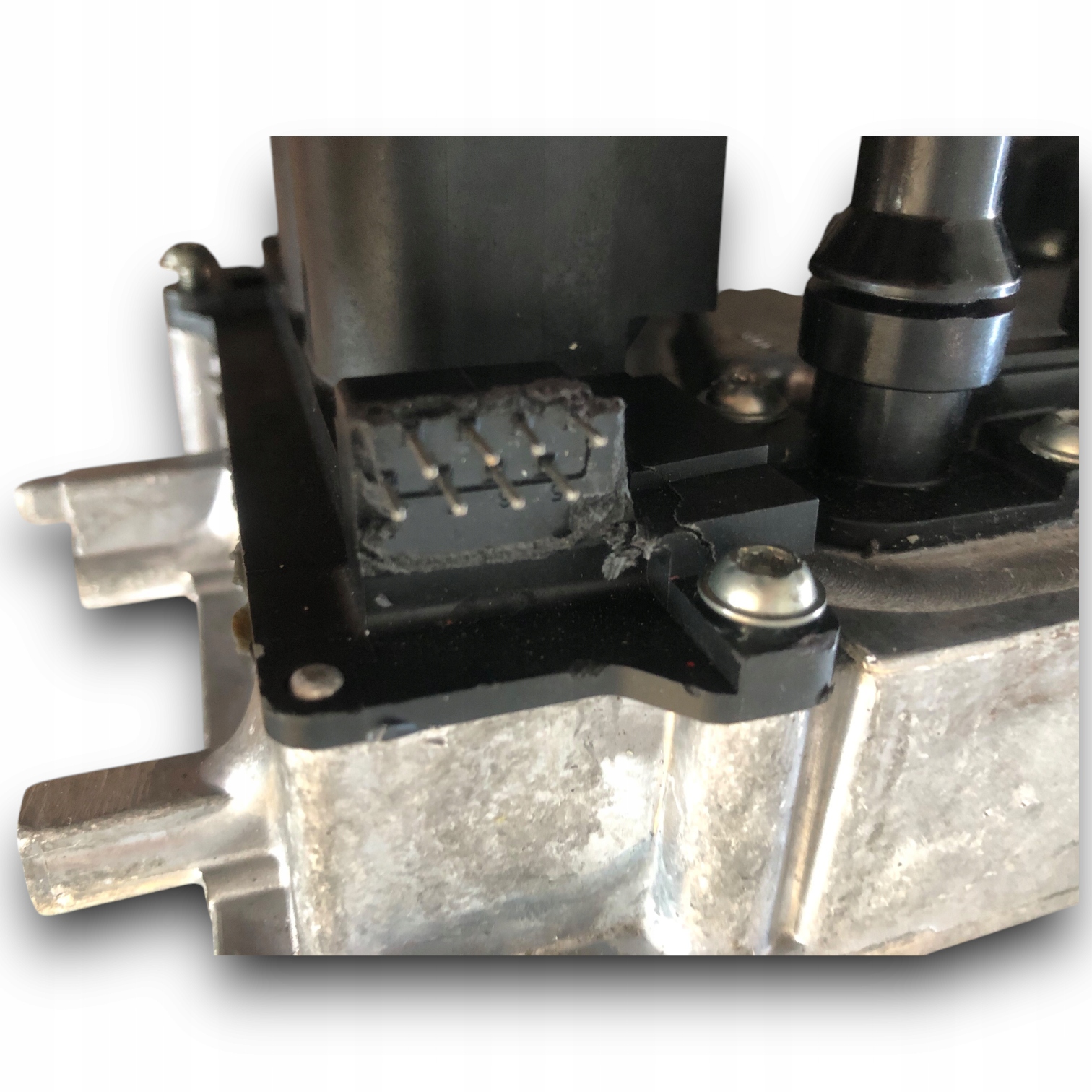 MERCEDES BENZ W177 SPÄNNINGSREGLATOR A0009002954
