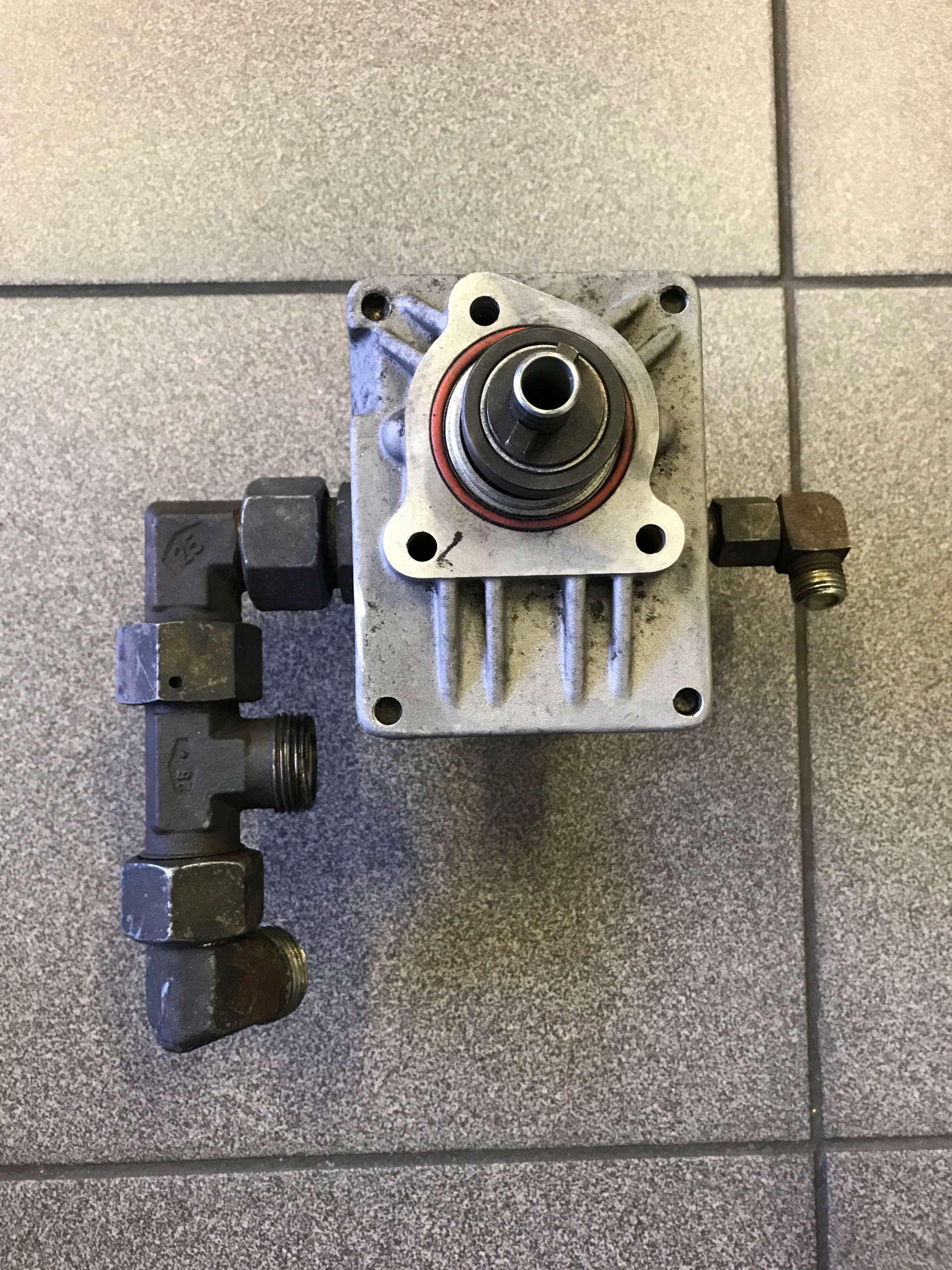 LOMBARDINI LDW 903 1003 1204 1404 Hydraulikpumpe image 5