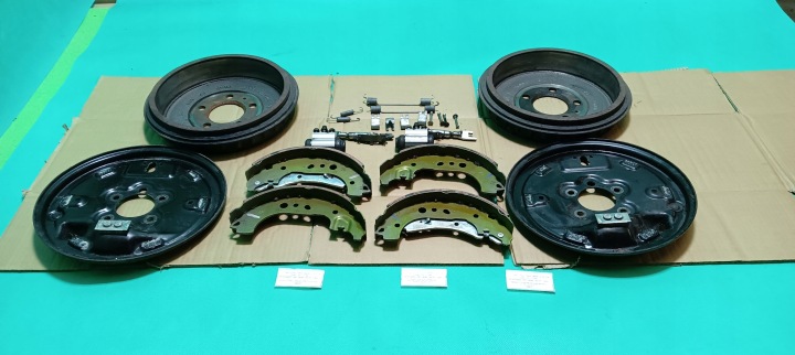 2Q0609617A 2Q0609426A 2Q0698525C Plaquettes et disques de frein arrière VW KPL