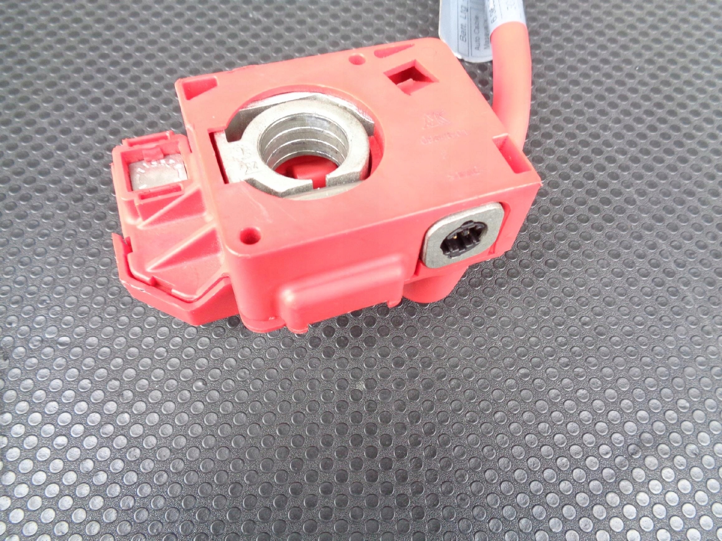 BMW E90 E91 E87 E92 X1 E84 E88 Clamp pyrotechnique plus 6988972 6988974 image 5