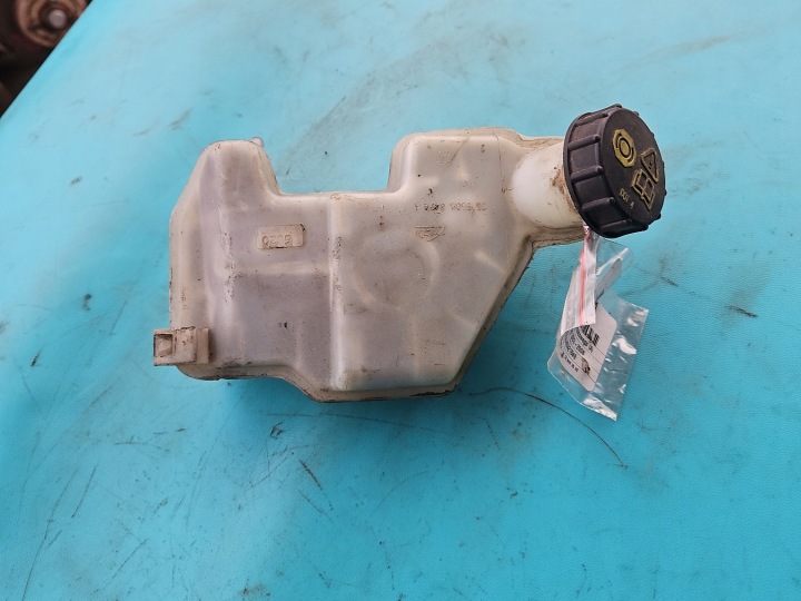 Bremsflüssigkeitsbehälter Ford Fiesta MK6 1.4 TDCI 68PS