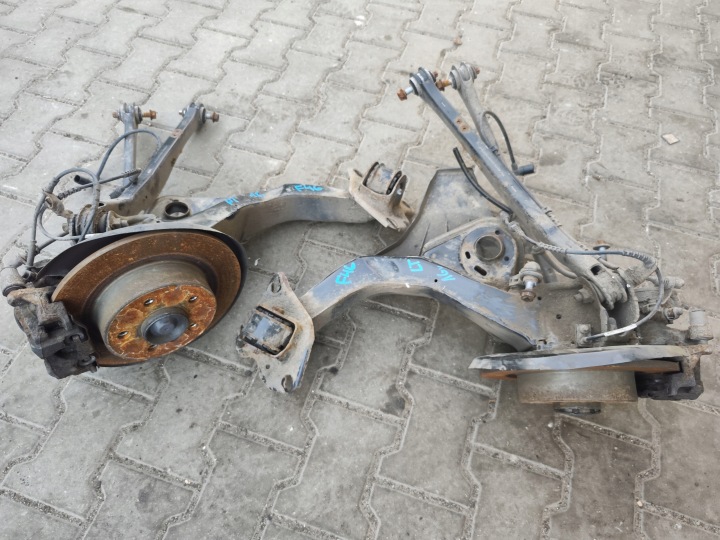 Fuso tirante posteriore destro BMW 2 F46 2016