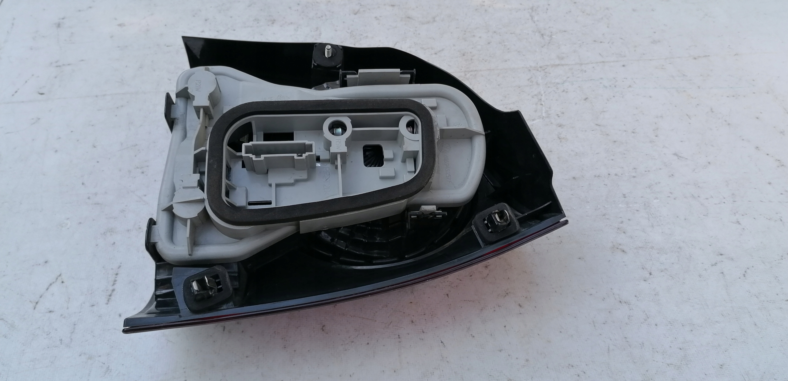 VW POLO IV LIFT LUZ TRASERA IZQ 6Q6945095AB 05r-> image 8