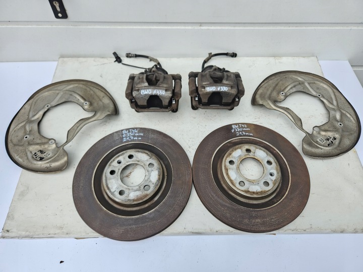 Étriers de frein arrière Audi A4 S4 B9 A5 S5 8W 330 330mm Quattro