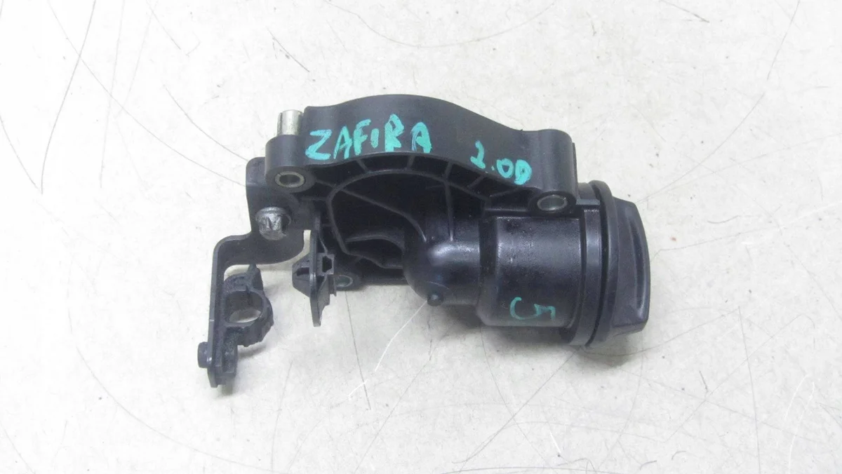 Opel Zafira C öljyntäyttöaukko 55586618 image 3