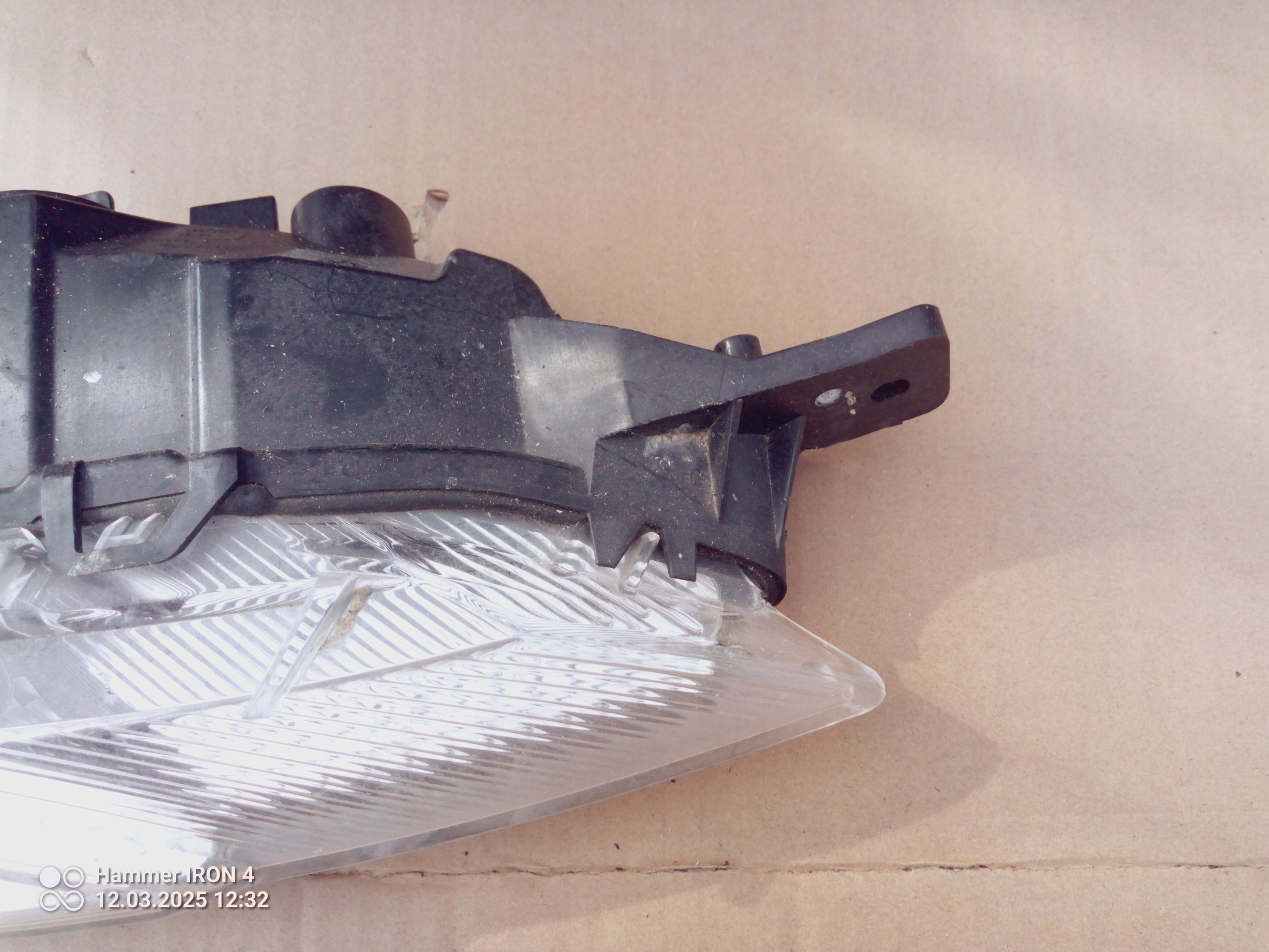 Oikea DRL-ledivalo Citroen C4 Picasso 14-18, 9822653680