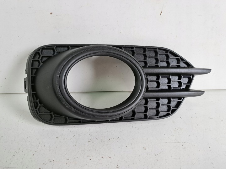 VW Tiguan etusäleikön vasen osa 5N0853665G alkuperäinen