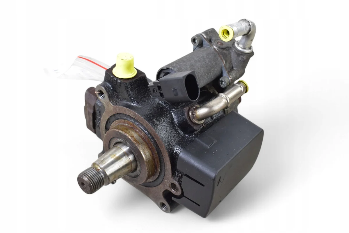 Fuel Injection Pump VW Golf VI 1.6 TDI 03L130755E