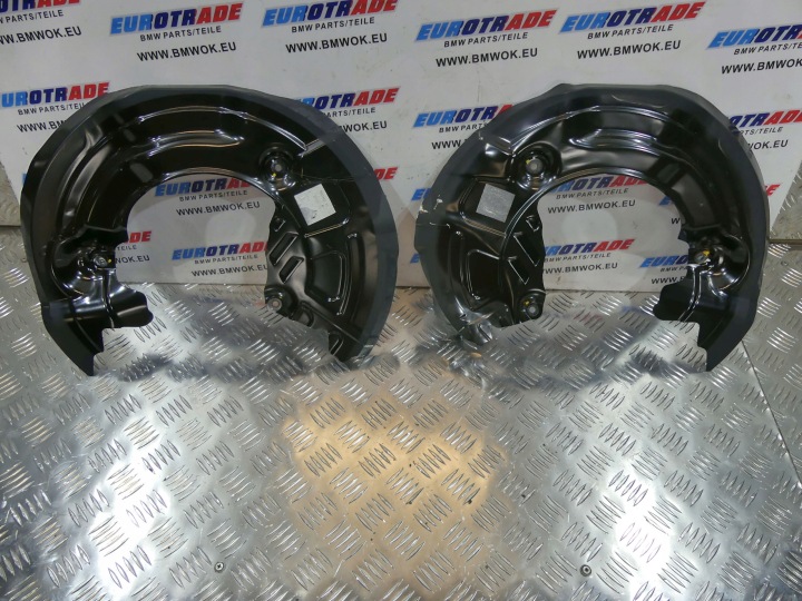BMW M4 F82 GTS Jarrulevyn suojus etu vasen oikea 7853947 7853948