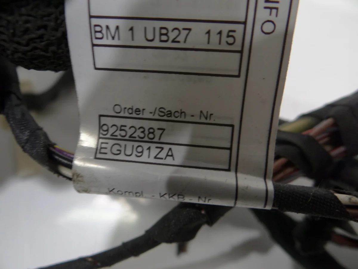 BMW X3 F25 vasen etuovijohto