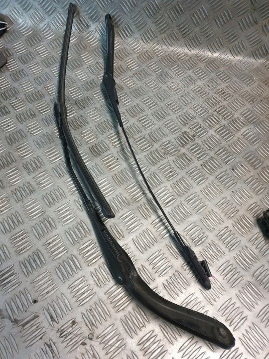 BMW F31 Wischerarme 7264273 7260474 EUROPA