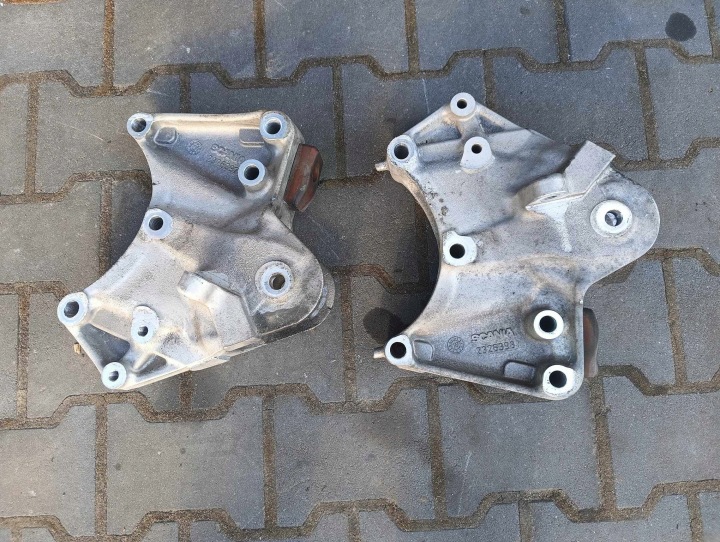 Scania S NGS ohjaamon kallistussylinteri 2326397 2326398