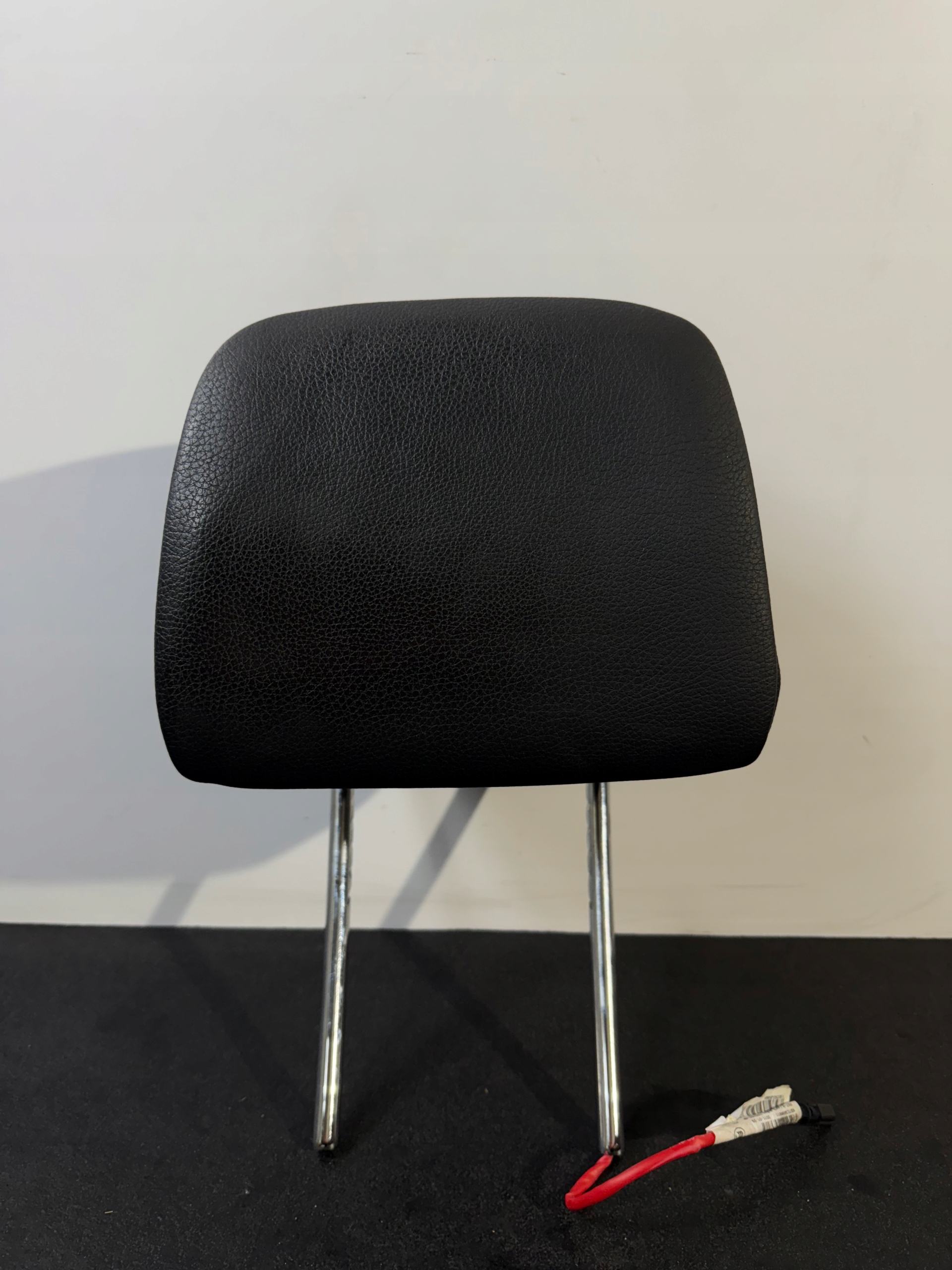 BMW F01 F07 F10 F11 Kopfstütze vorne Leder Gebraucht OEM 00.103.41N image 2