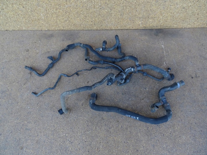 AUDI Q3 8U 2.0 TDI CFF Water Hoses Main Line 5N0122157AJ 03L121157AL