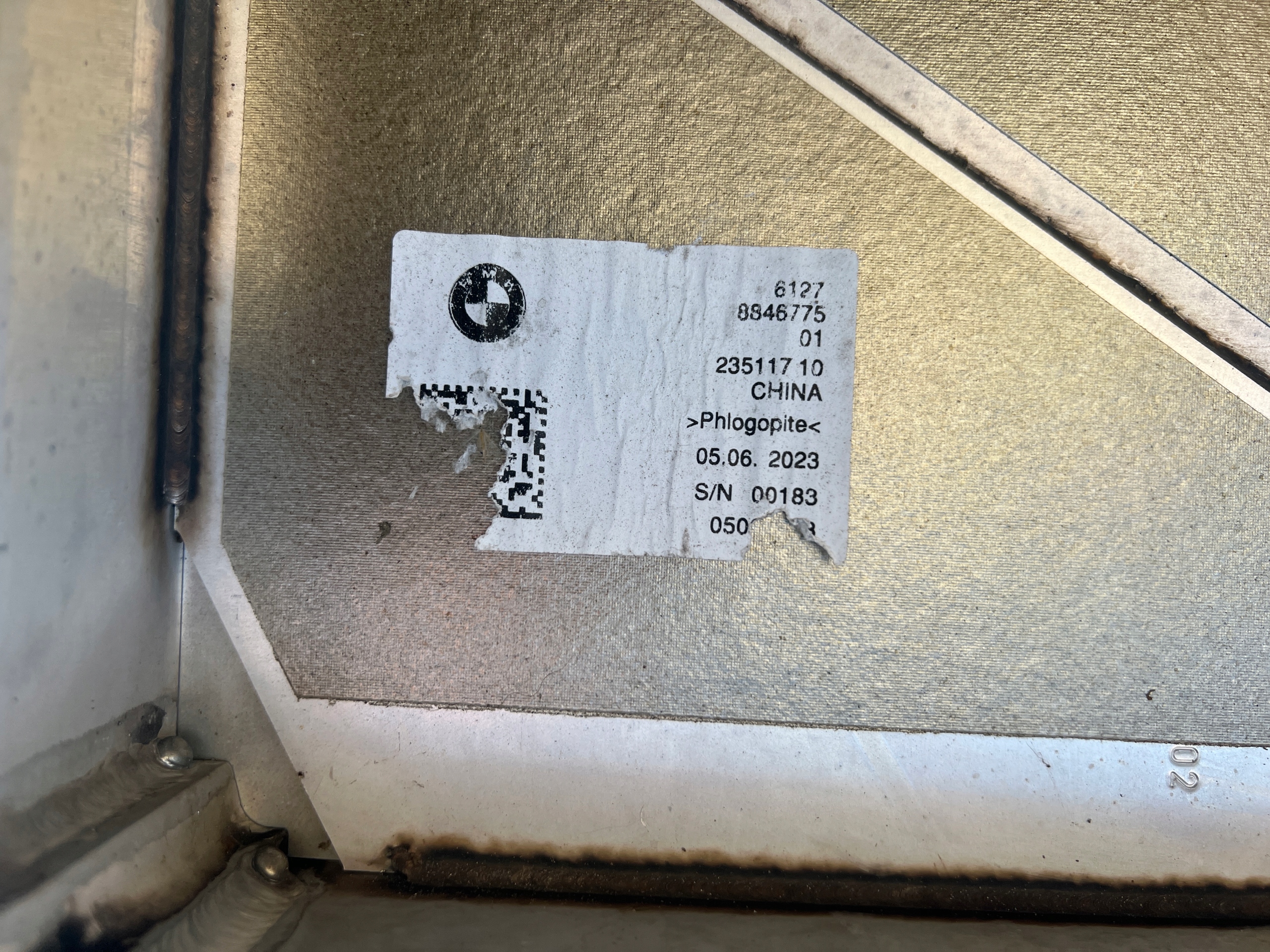 BMW I4 G26 Batteriegehäuse Boden Rahmen Original 21- image 4