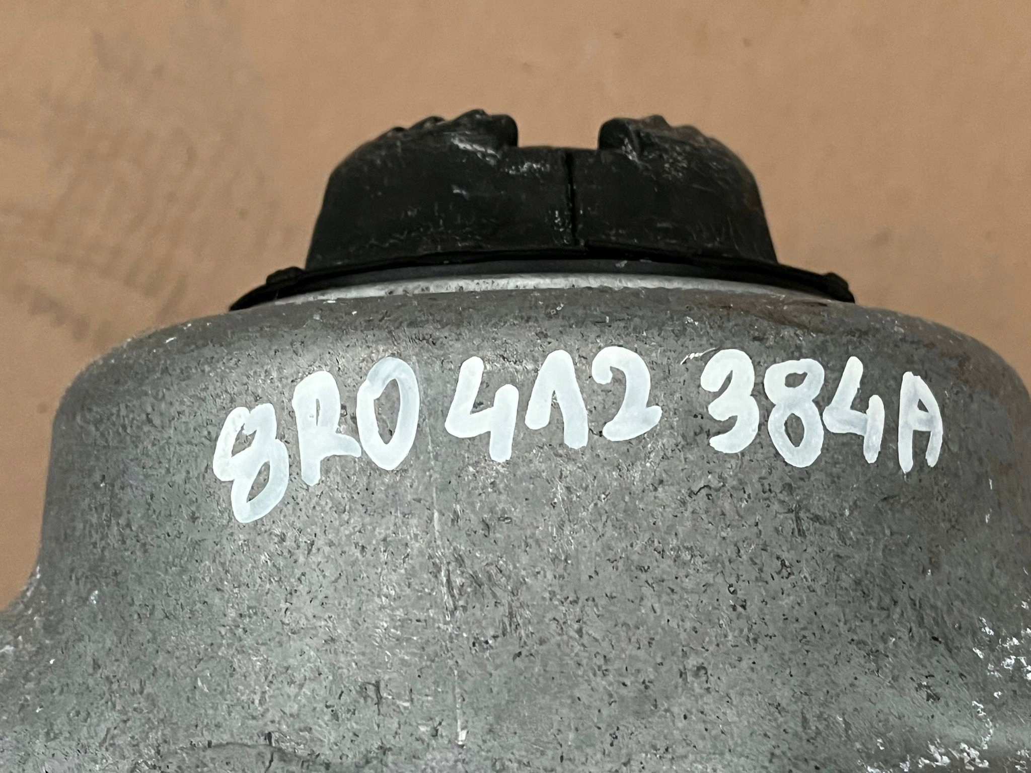 Etummainen oikea iskunvaimennin Audi Q5 8R 3.0 TDI 44km ajettu 8R0031BD image 3