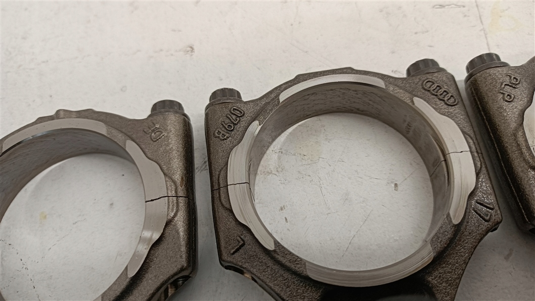 Biela Audi A6 C6 A8 D3 RS5 RS4 4.2 FSI V8 BVJ CAU CAUA 079B