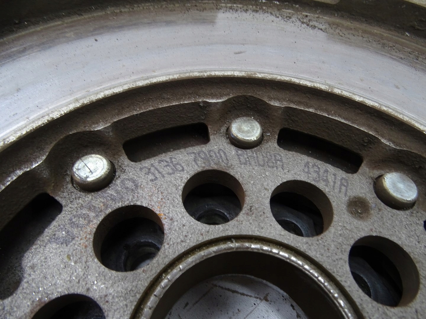 Kaksoismassapyörä Volvo V40 II D4 2.0D image 9