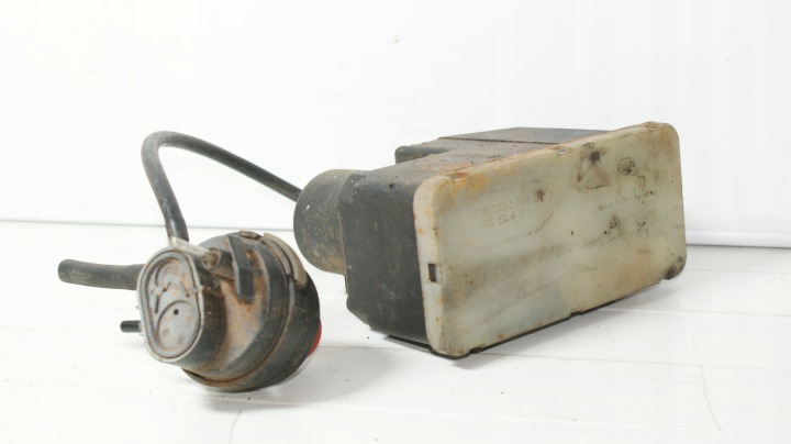 MERCEDES R107 SL SLC W124 W126 KESKUSLUKON POMPPU 0008002248