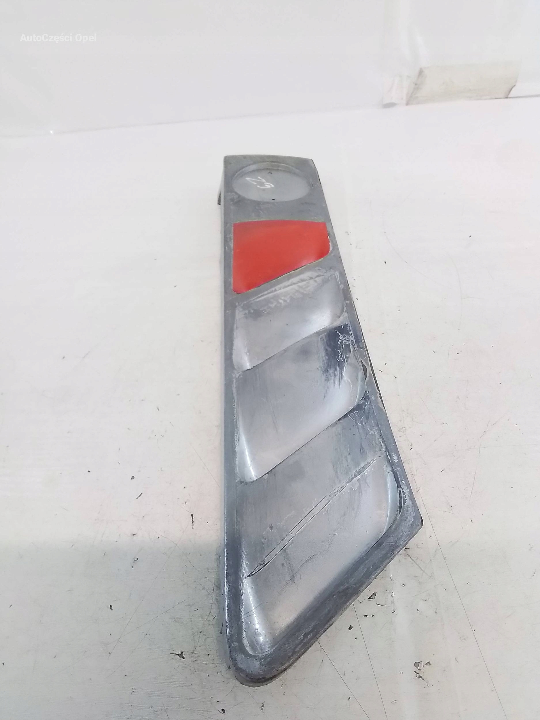 BMW Z3 ilmanvaihtoritilä, vasen etu