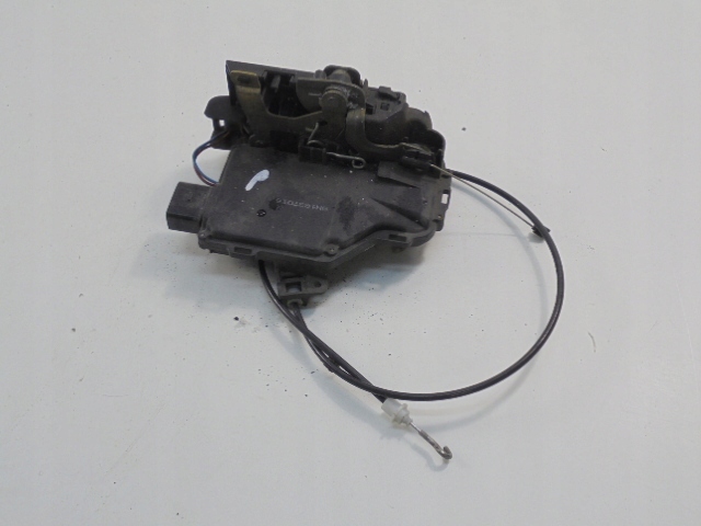 AUDI TT I 8N Front Right Door Lock Cable 9-Pin 8N1837016