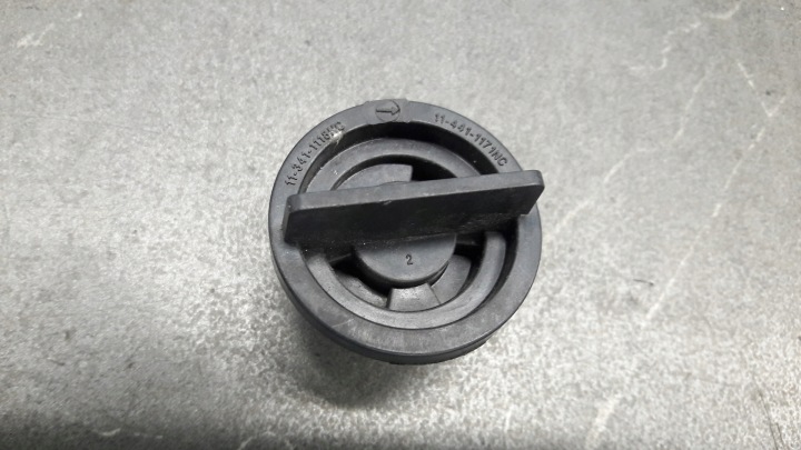 11-341-1118nc polttimon kanta, vilkun pistoke ford focus mk1