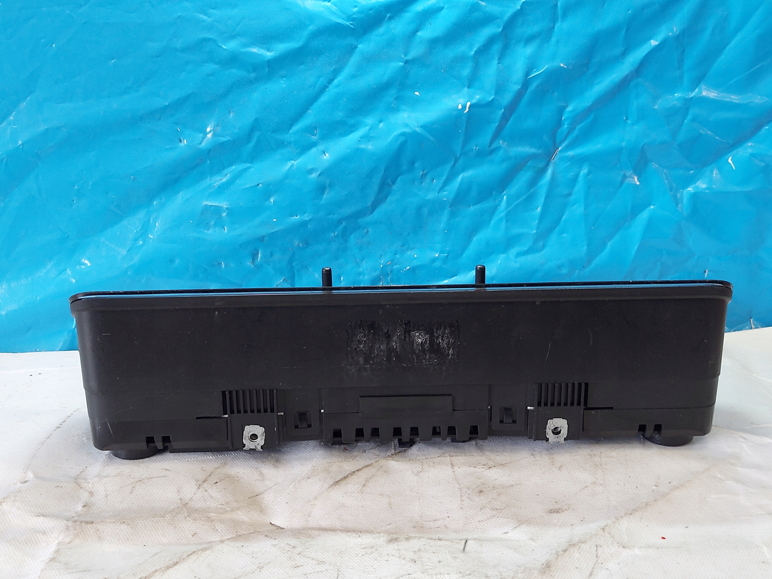 Odometer Clock VW T5 2.5 TDI image 5