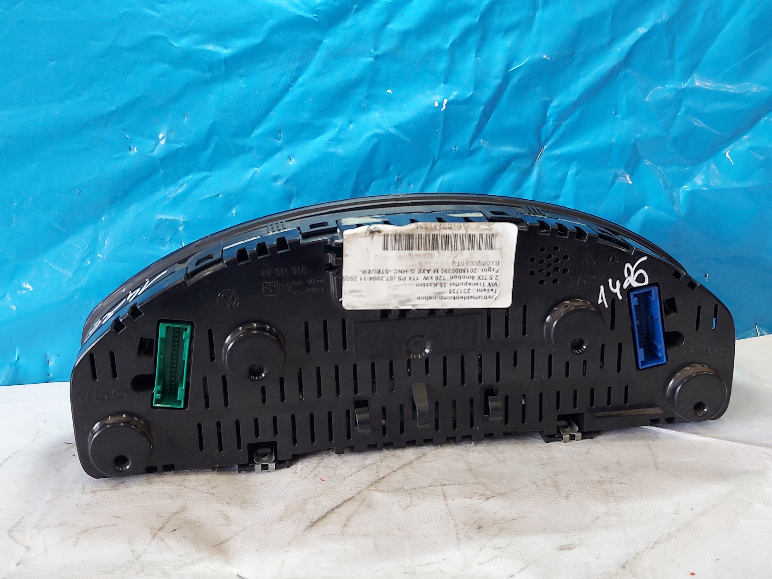Odometer Clock VW T5 2.5 TDI image 10