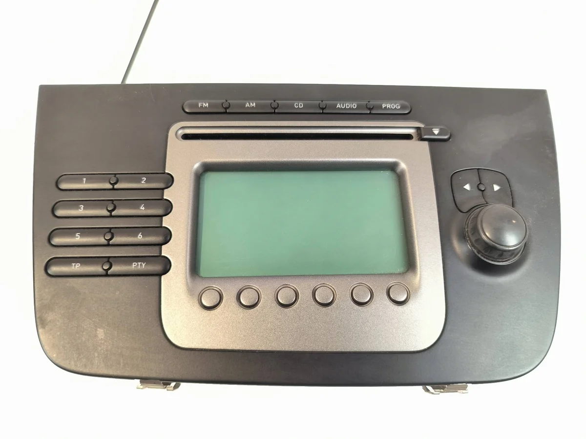 Radio SEAT Toledo III 7643235366