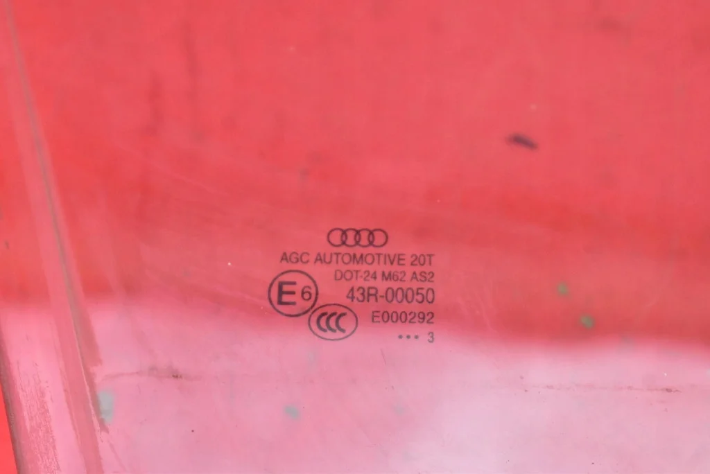 Ruit Rechts Voor Audi Q5 8R 2012-2017 image 4