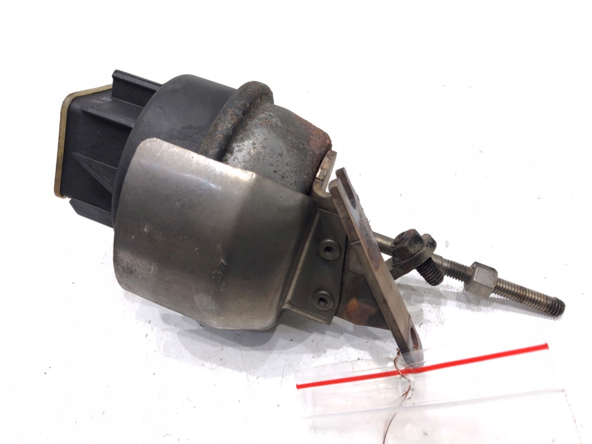 Turbolader-Stellmotor Audi A4 B8 2.0 120KM Ventil image 3