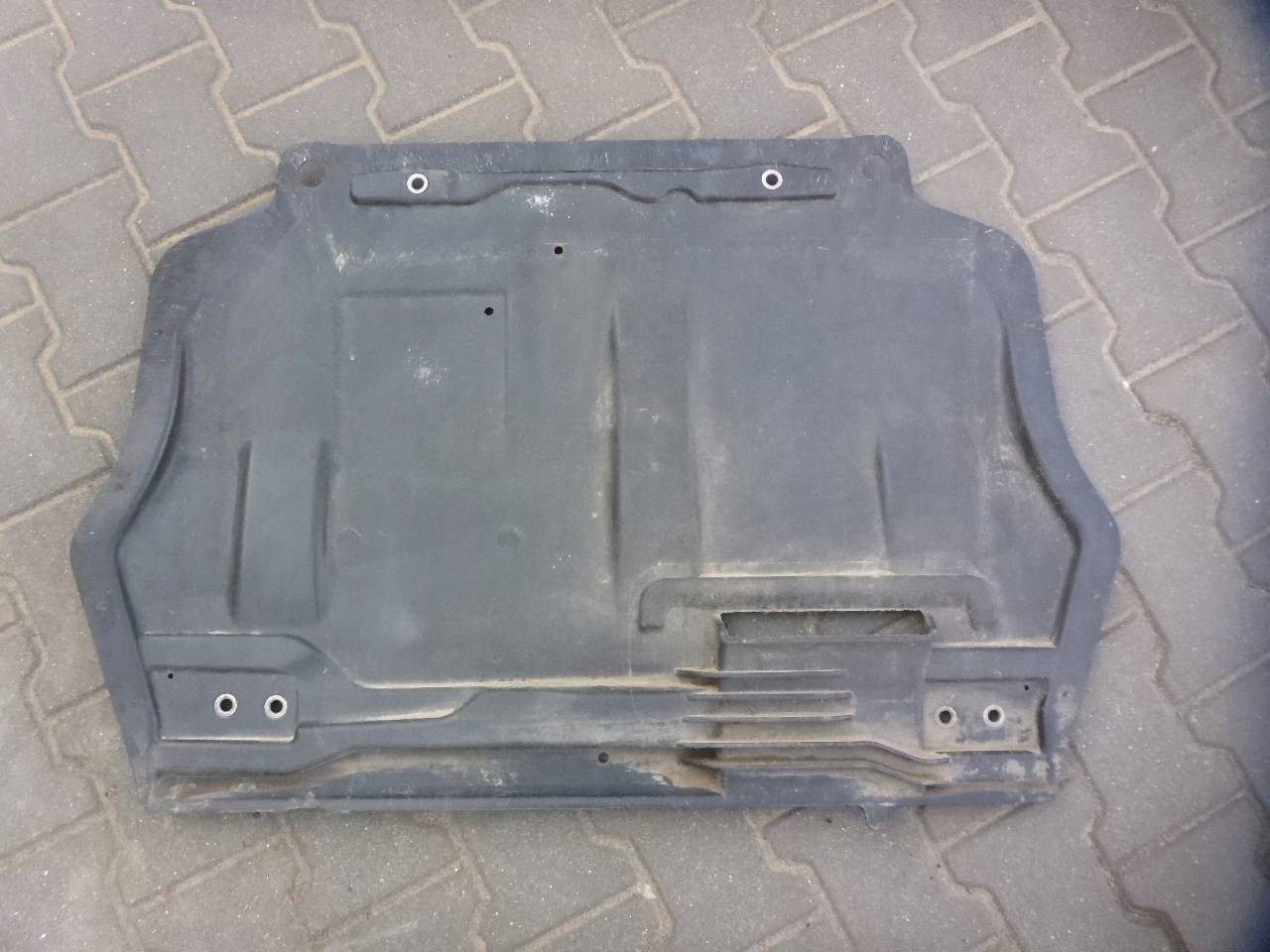VW GOLF V VI SKODA OCTAVIA II LIFT UNTERER MOTORSCHUTZ PLATTE 5K0825901B image 2