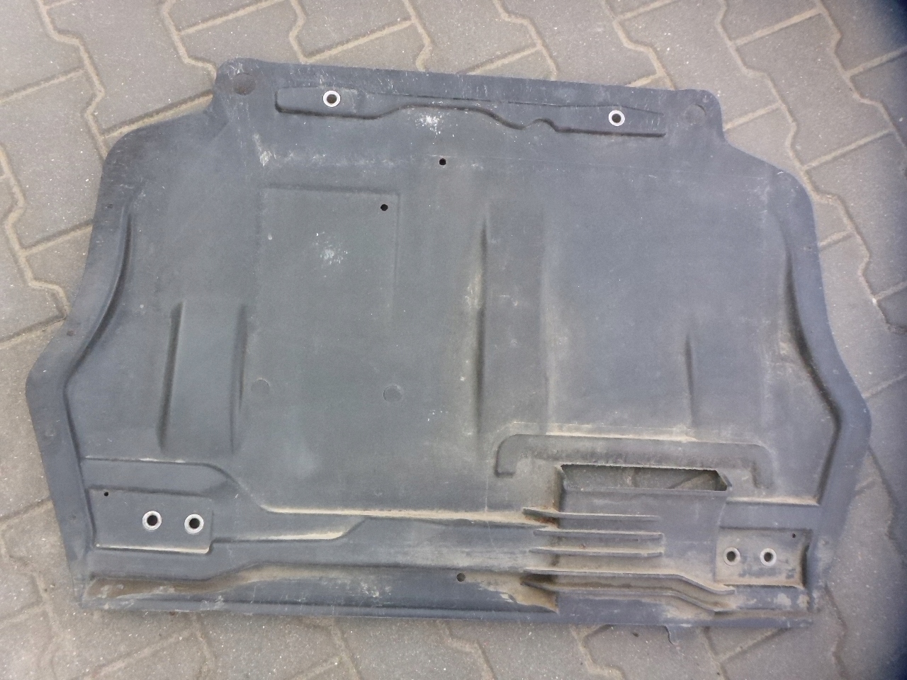 VW GOLF V VI SKODA OCTAVIA II LIFT UNTERER MOTORSCHUTZ PLATTE 5K0825901B image 3