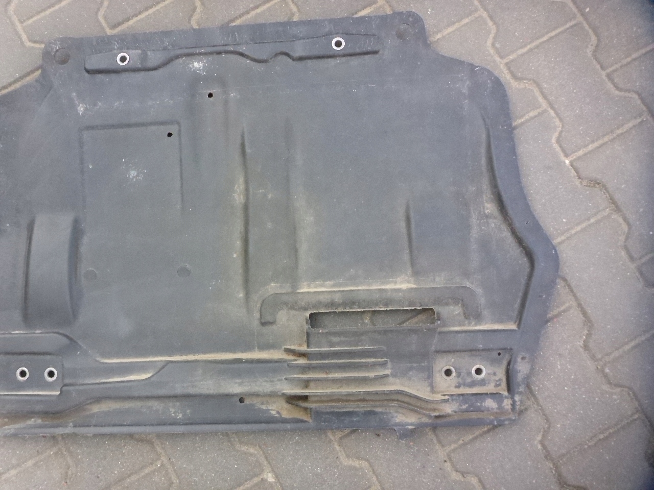 VW GOLF V VI SKODA OCTAVIA II LIFT UNTERER MOTORSCHUTZ PLATTE 5K0825901B image 4