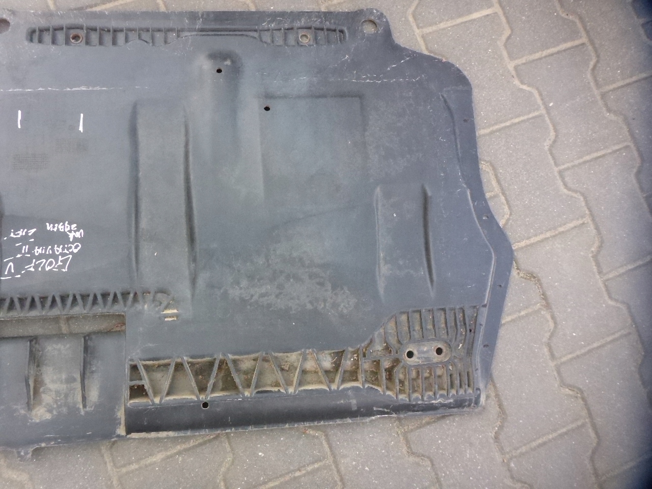 VW GOLF V VI SKODA OCTAVIA II LIFT UNTERER MOTORSCHUTZ PLATTE 5K0825901B image 8