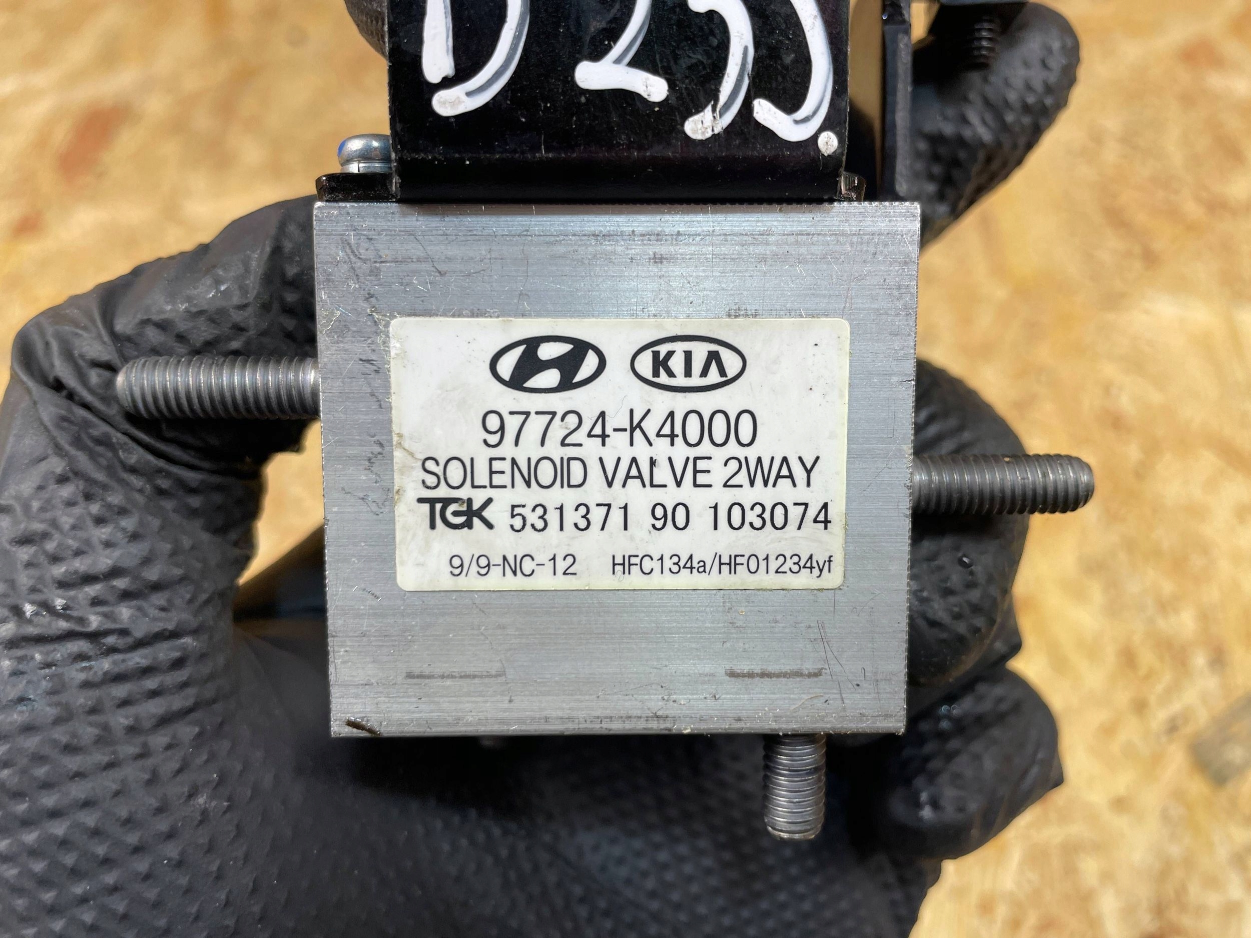 Válvula de Expansão Hyundai Kona EV 97724-K4000 image 9