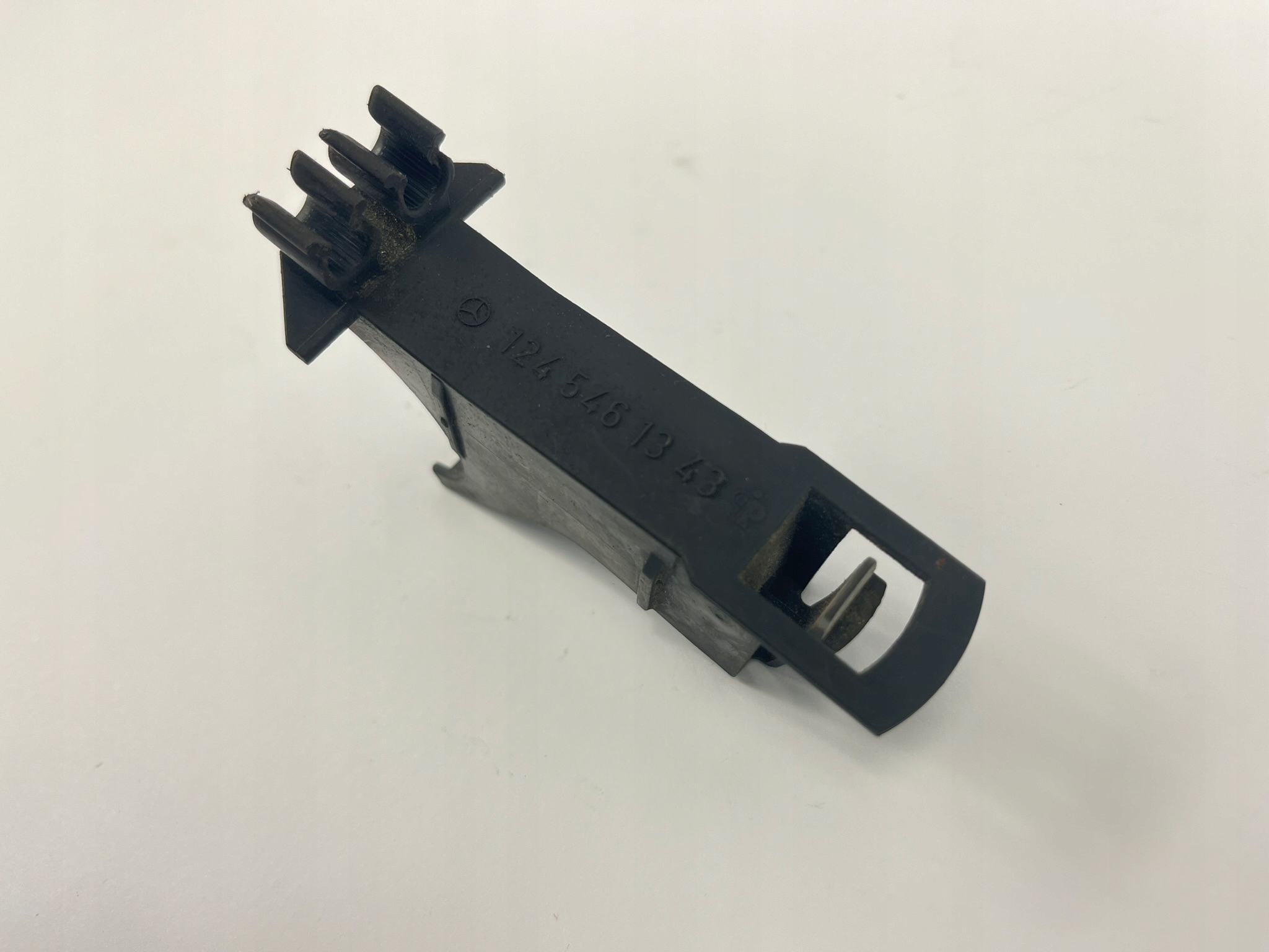 Support fixation de câble dans bras oscillant arrière Mercedes W124 1245461343/SDV02731 image 4